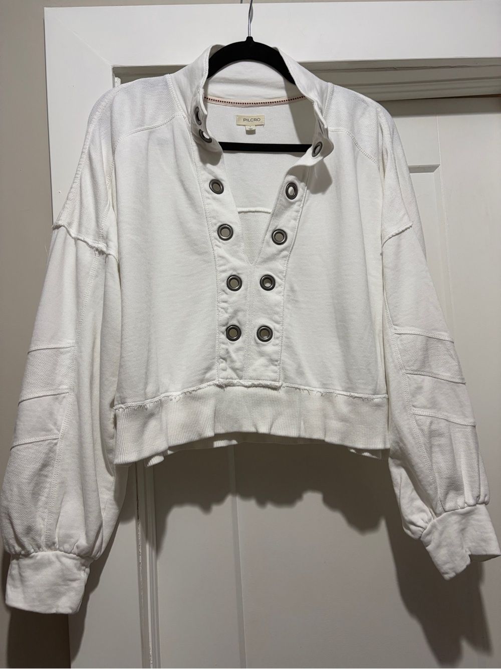 Pilcro (Anthropologie)White Grommet Henley Cropped Pullover